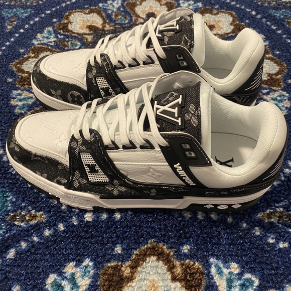 Louis Vuitton Black and White Sneakers - Picture 1 of 5